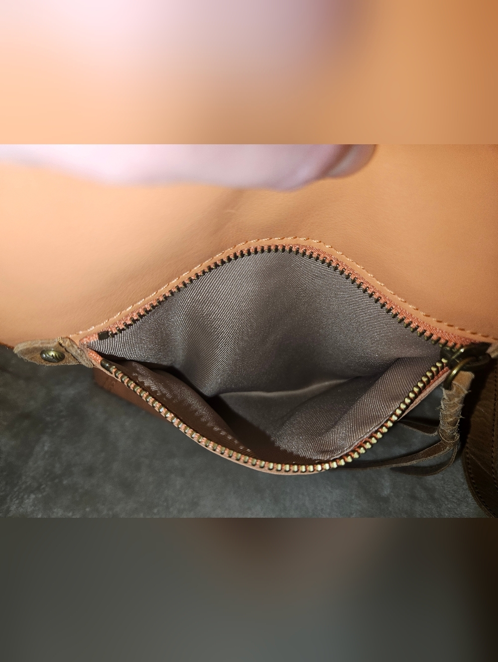 The SakLeather Crossbody Bag in Peach/Tan - Picture 4 of 16